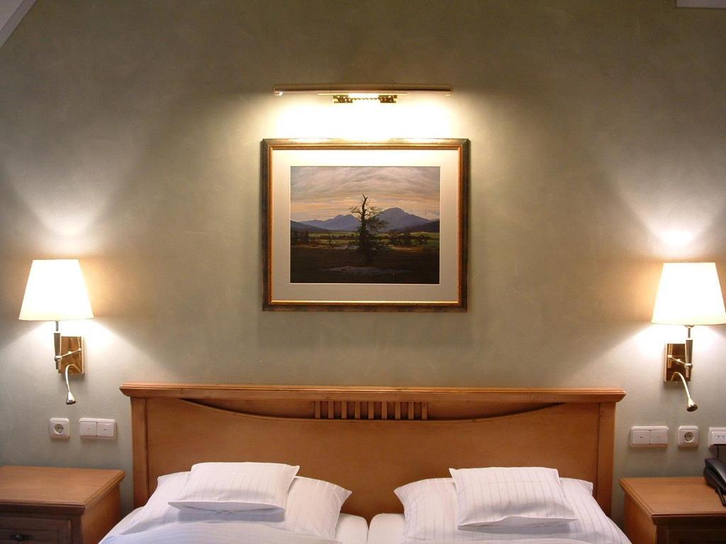 Altstadthotel Braeuwirt Weiden in der Oberpfalz Chambre photo